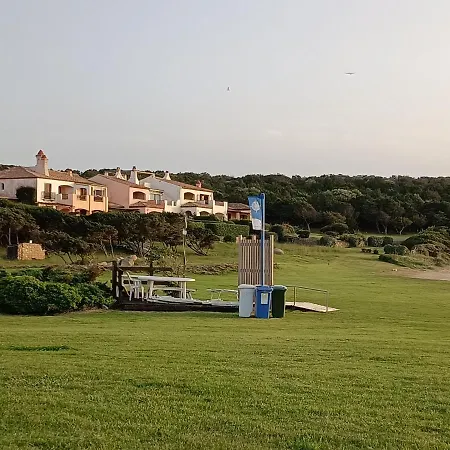 Appartement Localita Cala Del Faro. Affitto Bilocale Con Portico E Giardino. *