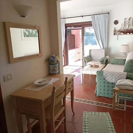 Lejlighed Localita Cala Del Faro. Affitto Bilocale Con Portico E Giardino. Porto Cervo